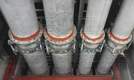 波紋<a href=http://m.familylawyerlocator.com target=_blank class=infotextkey>補償器</a>安裝現(xiàn)場圖